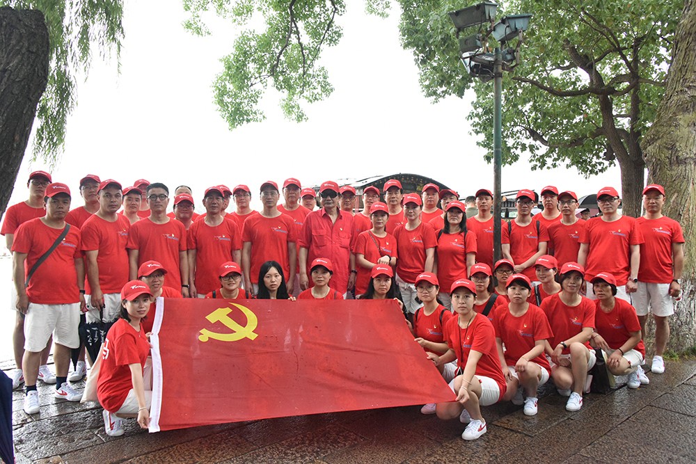 2018年组织党员学习“红船精神”系列活动x.jpg
